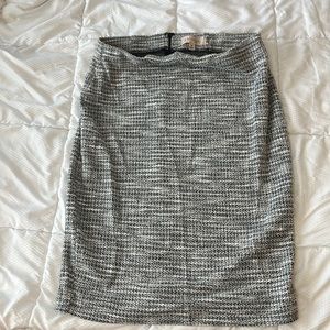 *Free Gift W Purchase* Gray and white tweed Philosophy pencil skirt. Size 10.